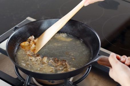 How To Clean A Wok With Food Stuck On It